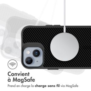 iMoshion Rugged Hybrid Carbon Case avec MagSafe iPhone 15 - Noir