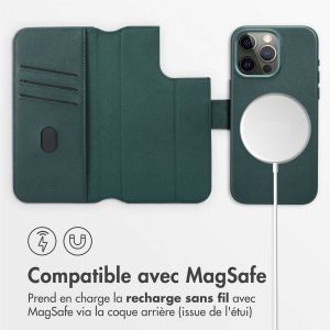 Accezz Étui de téléphone portefeuille en cuir 2-en-1 avec MagSafe iPhone 15 Pro Max - Cedar Green