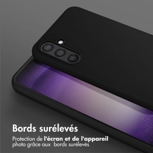 Selencia Coque silicone avec cordon amovible Samsung Galaxy S23 FE - Noir