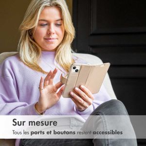 Accezz Étui de téléphone portefeuille Wallet iPhone 13 Pro Max - Dorée