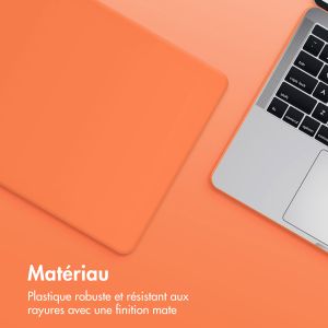 iMoshion Coque rigide MacBook Air 13 pouces (2022) / Air 13 pouces (2024) M3 chip - A2681 / A3113 - Apricot Crush Orange
